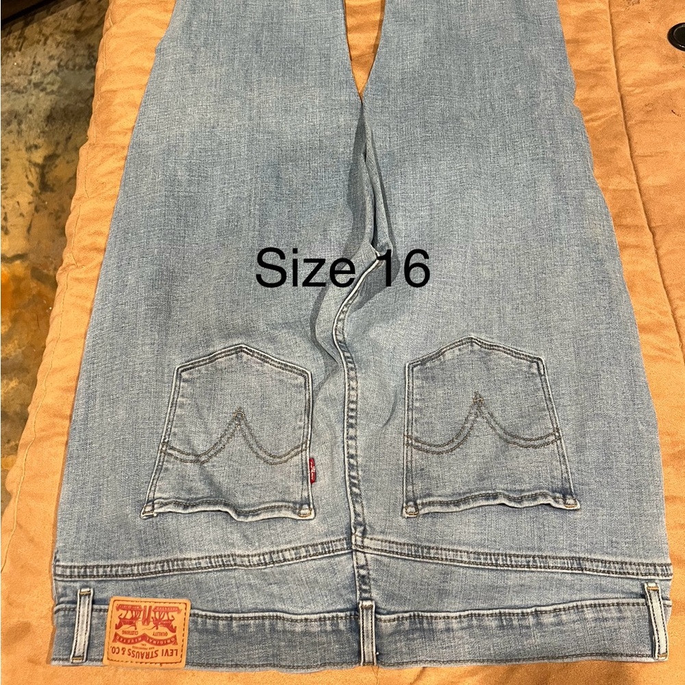 Levi's Light Blue Denim Jeans